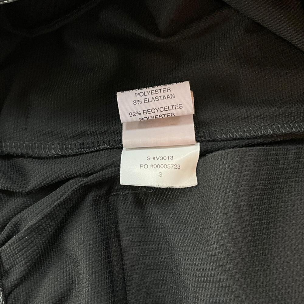 Vuori Train Tech Shorts Mens Small Black 8" Inseam Zip Pockets Athletic V3013 - Picture 8 of 11